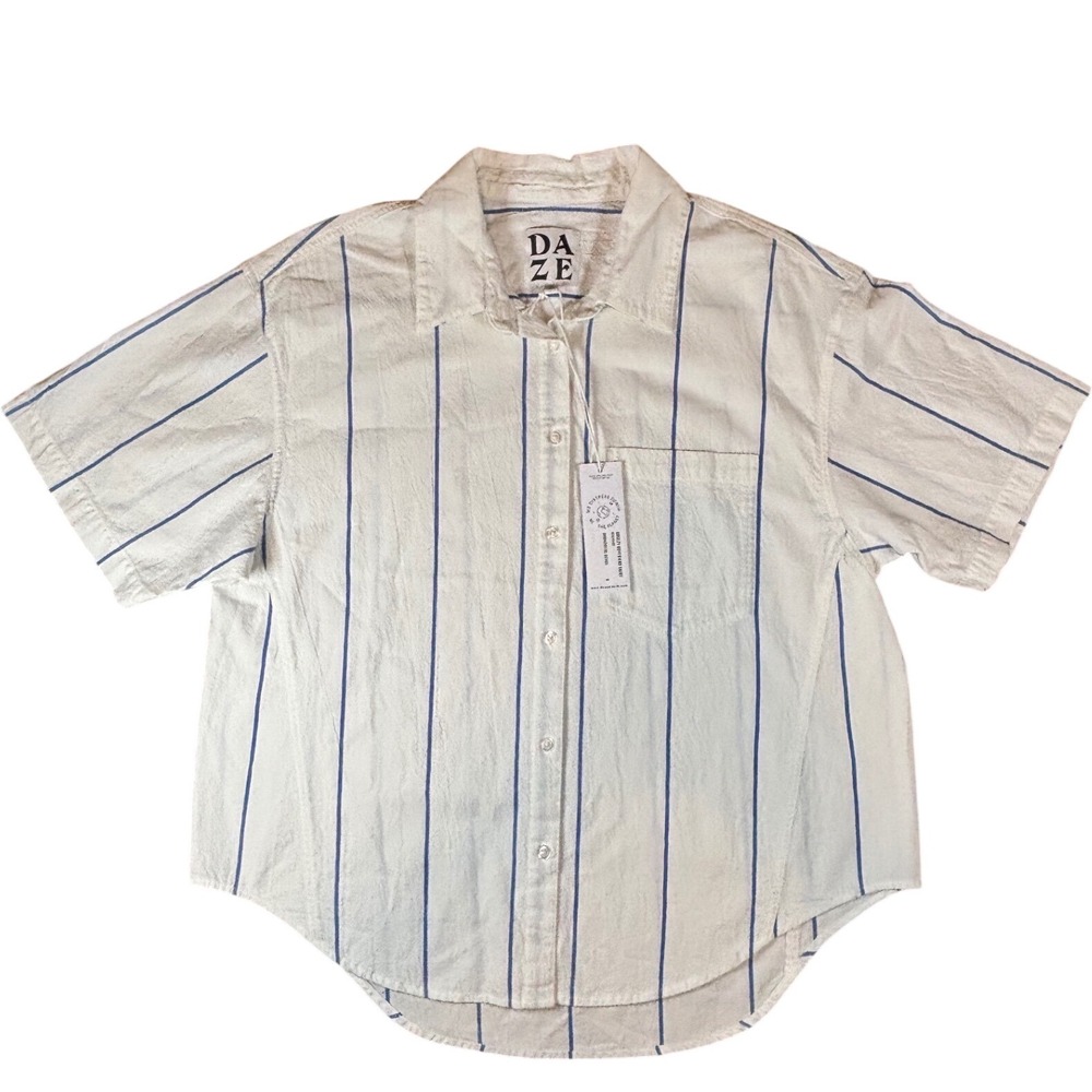 NWT DAZE Women White Blue Striped Short Sleeve Button Up Shirt Size S - Picture 4 of 9